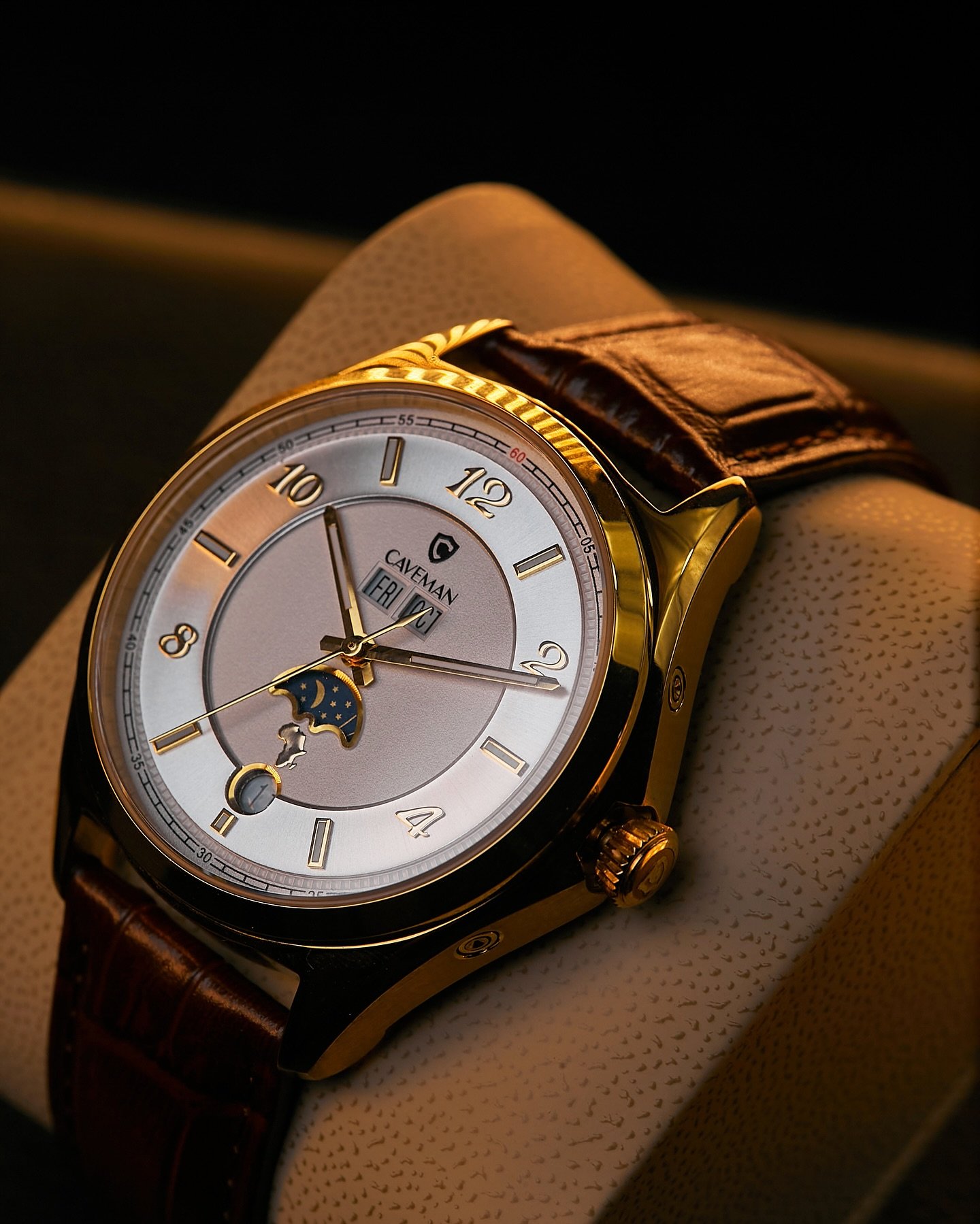 10% gift voucher on all Caveman luxury watches,